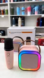 Mini Karaoke Bluetooth con 2 Micrófonos Inalámbricos
